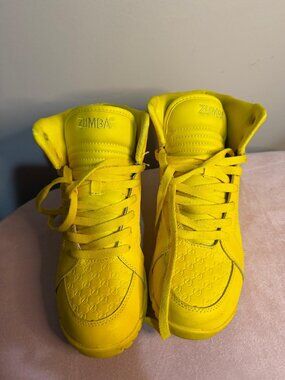 Zumba Energy Boss Yellow High-Top Sneakers – Size 8💛